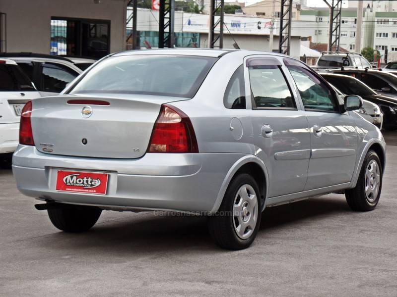 CHEVROLET - CORSA - 2009/2010 - Prata - Sob Consulta