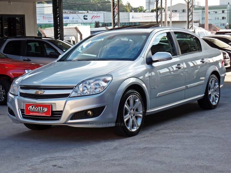 CHEVROLET - VECTRA - 2010/2011 - Prata - R$ 48.800,00