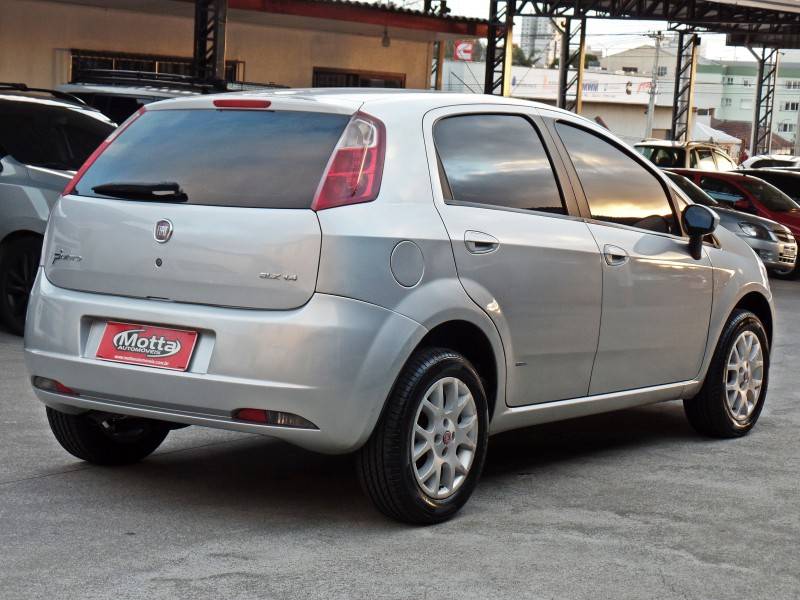FIAT - PUNTO - 2008/2008 - Prata - R$ 31.800,00