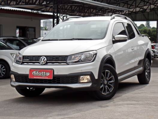 VOLKSWAGEN - SAVEIRO - 2016/2017 - Branca - R$ 81.800,00