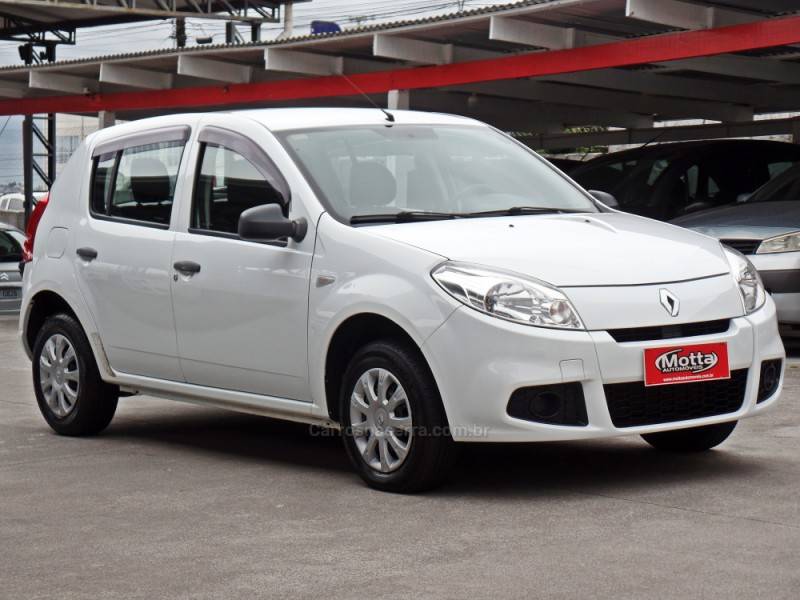 RENAULT - SANDERO - 2012/2012 - Branca - R$ 27.900,00