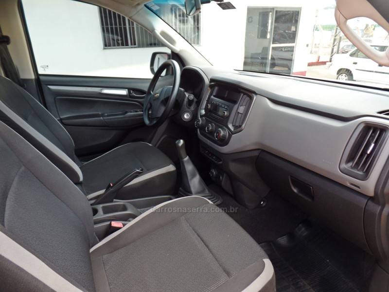 CHEVROLET - S10 - 2018/2019 - Branca - R$ 137.900,00