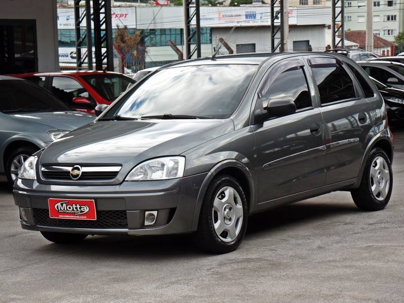 CHEVROLET - CORSA - 2011/2012 - Cinza - R$ 32.800,00