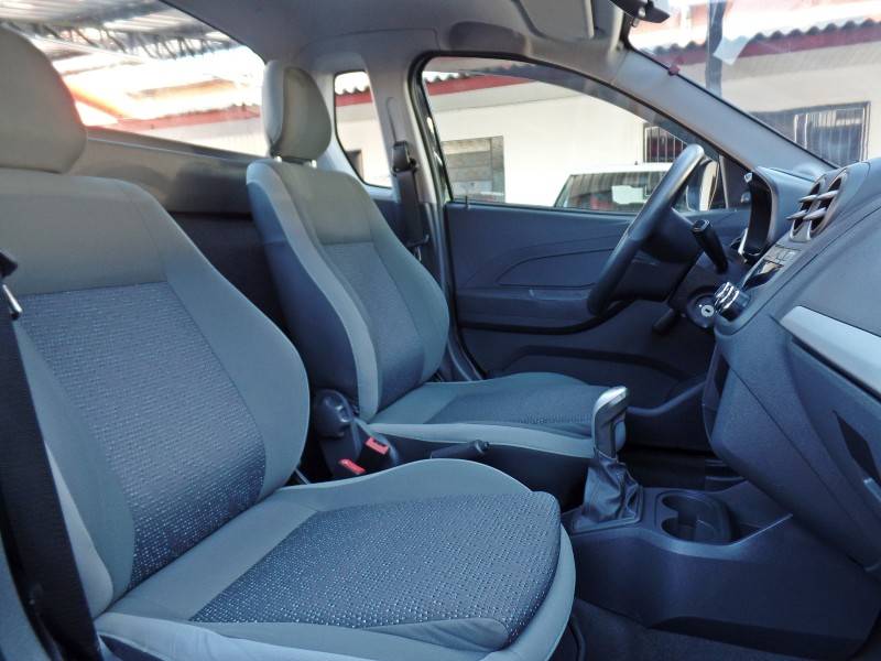 CHEVROLET - MONTANA - 2016/2017 - Preta - R$ 51.800,00