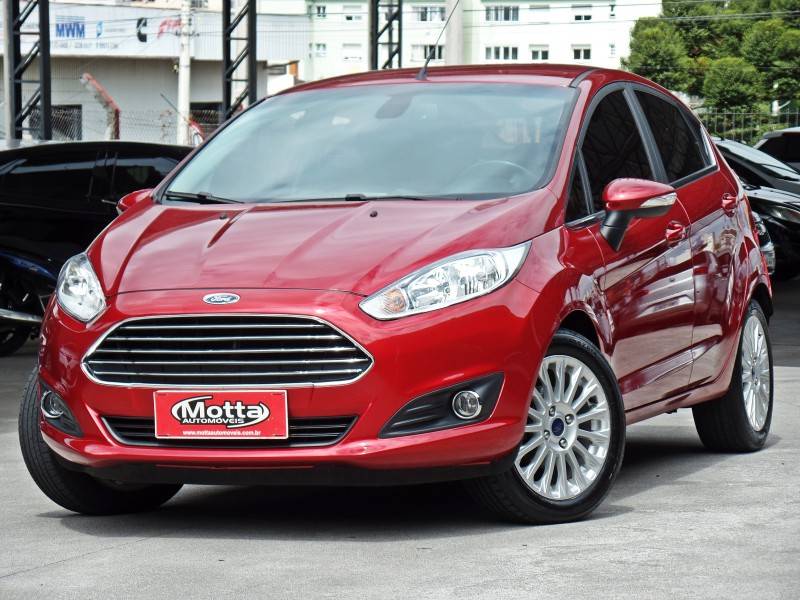FORD - FIESTA - 2017/2017 - Vermelha - R$ 61.800,00