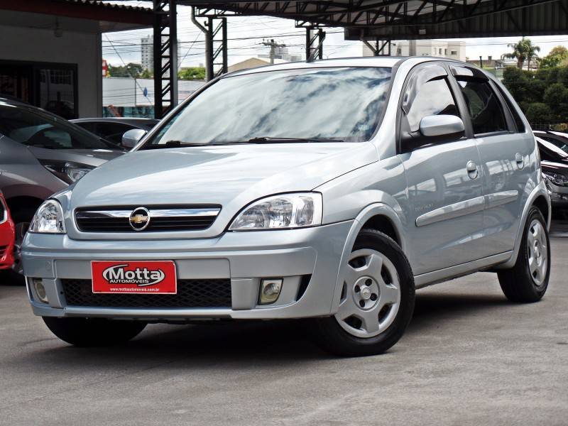 CHEVROLET - CORSA - 2008/2009 - Prata - R$ 31.900,00