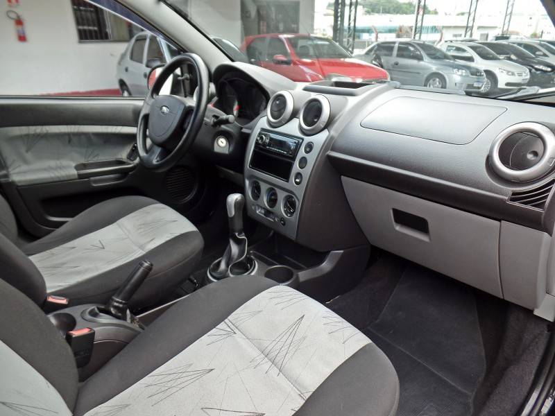 FORD - FIESTA - 2009/2009 - Preta - R$ 29.800,00