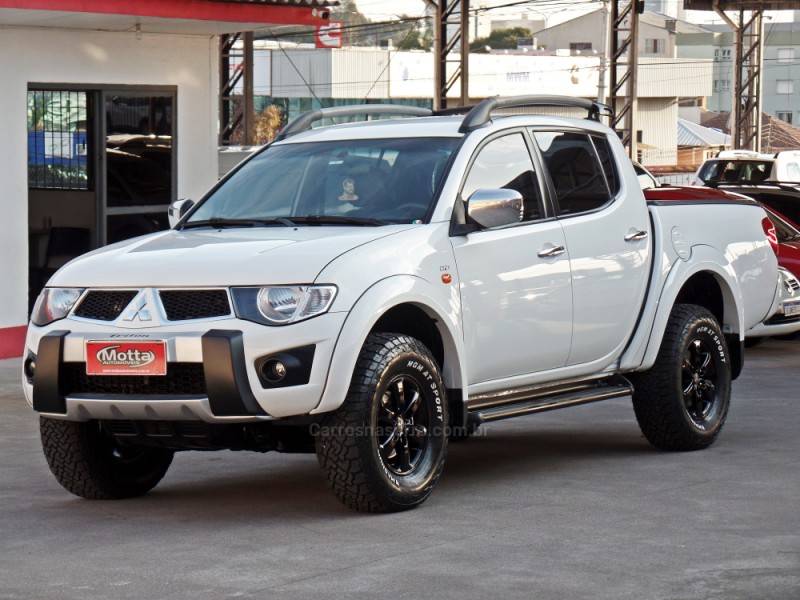 MITSUBISHI - L200 TRITON - 2011/2012 - Branca - R$ 109.800,00