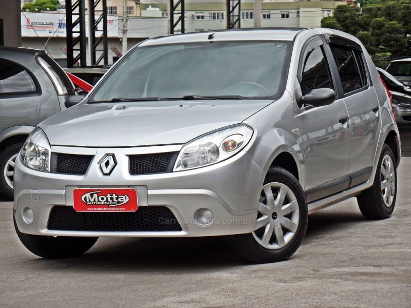 RENAULT - SANDERO - 2008/2009 - Prata - R$ 28.800,00