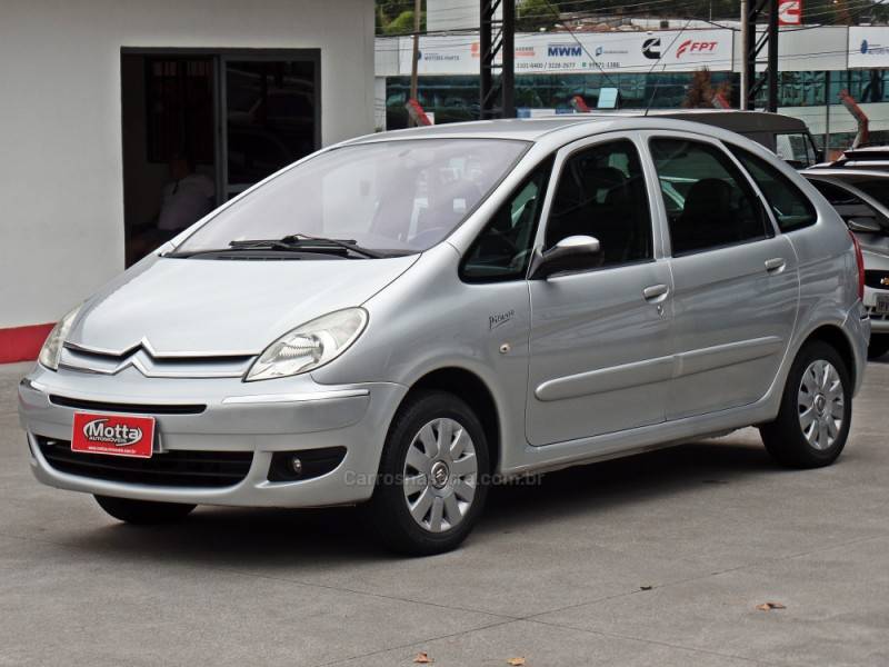 CITROËN - XSARA PICASSO - 2008/2009 - Prata - R$ 23.900,00