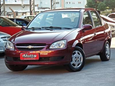 CHEVROLET - CLASSIC - 2010/2011 - Vermelha - R$ 28.800,00