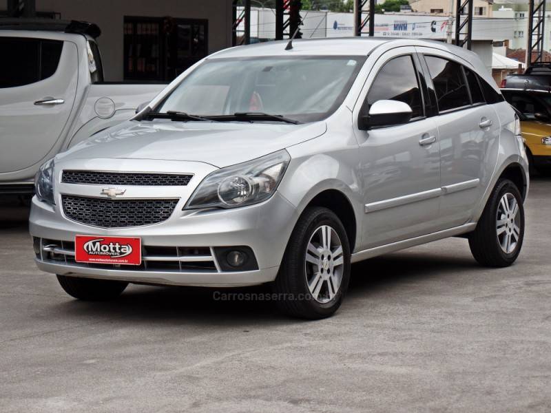 CHEVROLET - AGILE - 2013/2013 - Prata - R$ 38.800,00