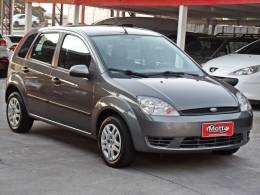 FORD - FIESTA - 2004/2004 - Cinza - R$ 21.900,00