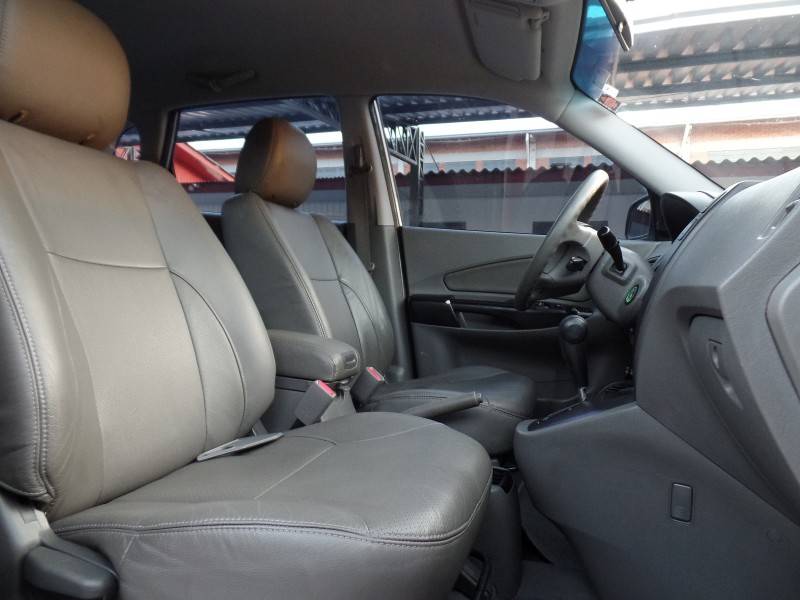 HYUNDAI - TUCSON - 2009/2010 - Prata - R$ 44.800,00