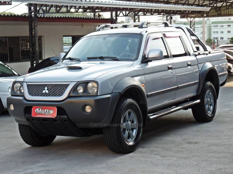 MITSUBISHI - L200 OUTDOOR - 2011/2012 - Prata - R$ 78.800,00