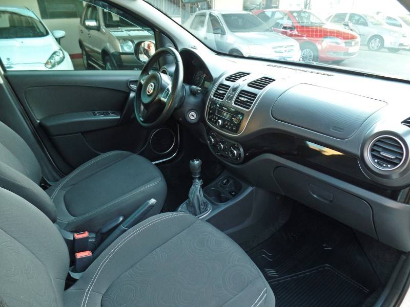 FIAT - GRAND SIENA - 2018/2019 - Branca - R$ 51.800,00