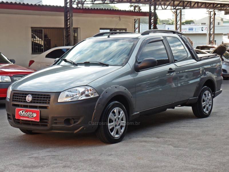 FIAT - STRADA - 2009/2010 - Prata - R$ 47.800,00