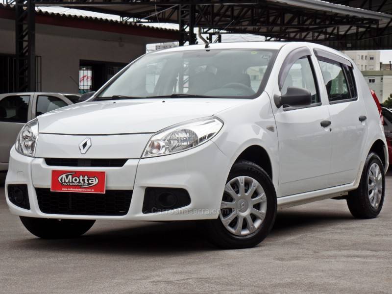 RENAULT - SANDERO - 2012/2012 - Branca - R$ 27.900,00