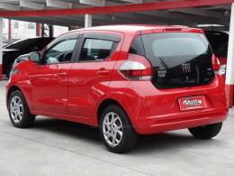 FIAT - MOBI - 2017/2018 - Vermelha - R$ 44.800,00