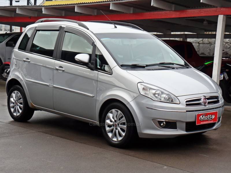 FIAT - IDEA - 2015/2016 - Prata - R$ 43.800,00