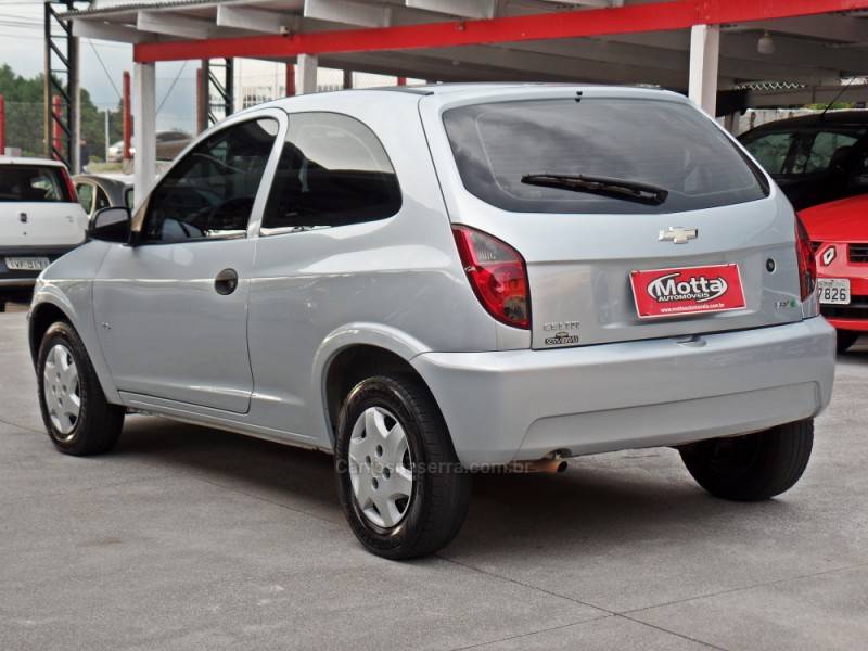 CHEVROLET - CELTA - 2011/2012 - Prata - R$ 23.900,00