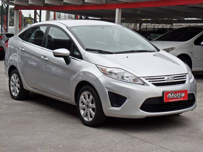 FORD - FIESTA - 2013/2013 - Prata - Sob Consulta