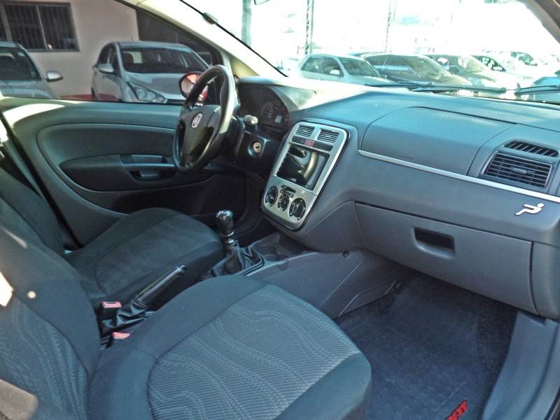 FIAT - PUNTO - 2011/2011 - Preta - R$ 35.800,00