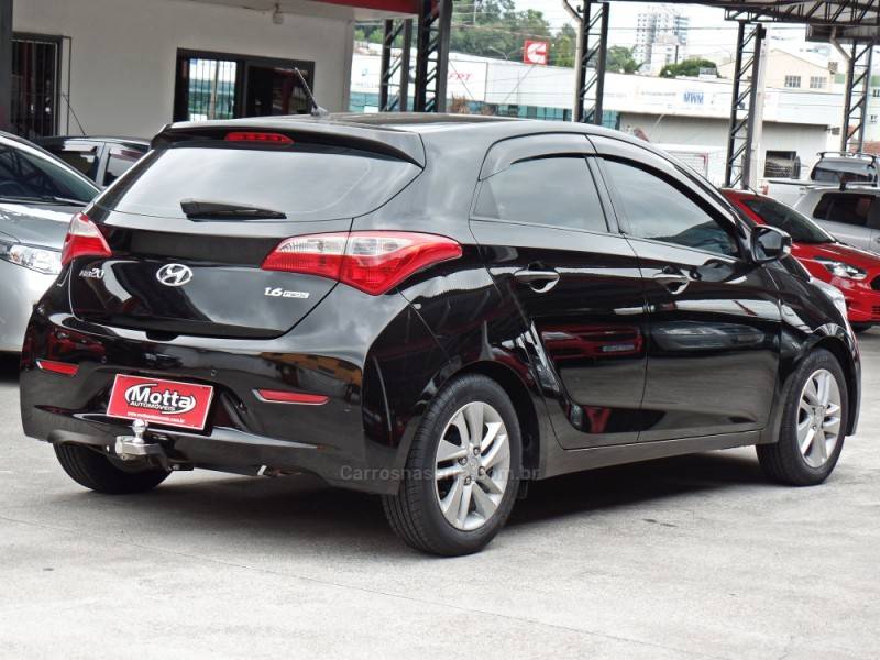 HYUNDAI - HB20 - 2012/2013 - Preta - R$ 47.800,00