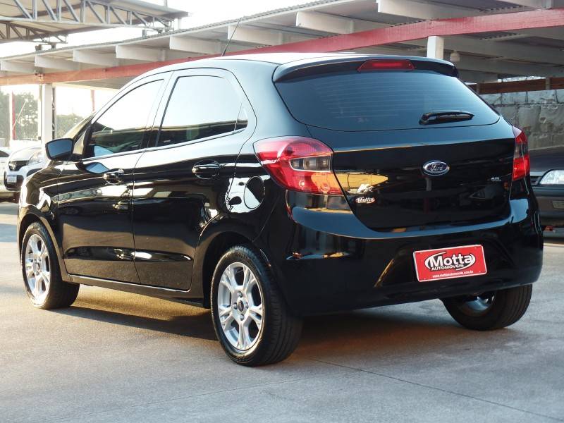 FORD - KA - 2017/2018 - Preta - R$ 47.800,00