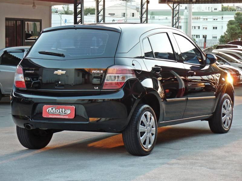 CHEVROLET - AGILE - 2010/2011 - Preta - R$ 35.800,00