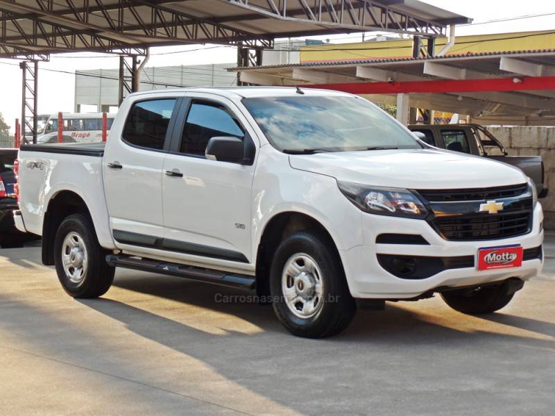 CHEVROLET - S10 - 2018/2019 - Branca - R$ 137.800,00