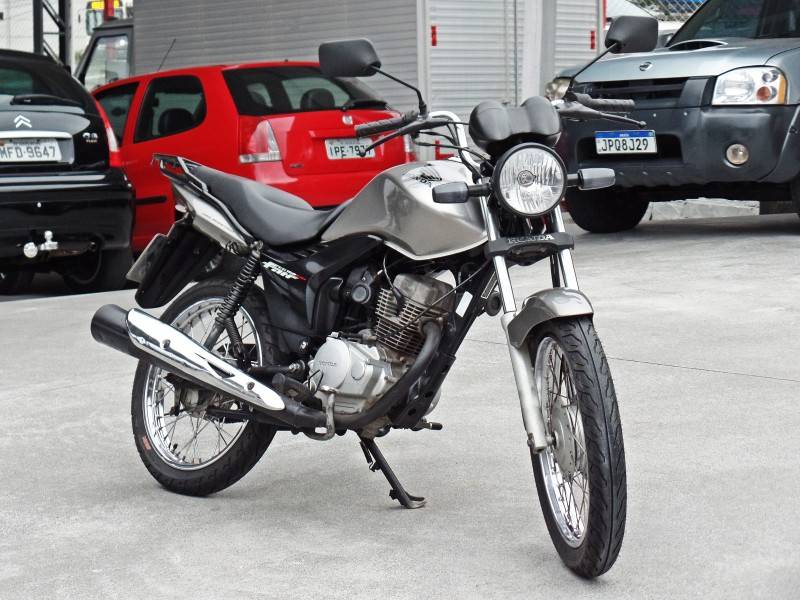 HONDA - CG 150 - 2010/2010 - Cinza - R$ 10.500,00