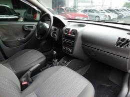 CHEVROLET - CORSA - 2011/2012 - Cinza - R$ 32.800,00