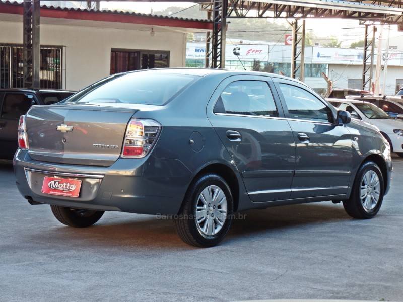 CHEVROLET - COBALT - 2013/2014 - Cinza - R$ 47.800,00