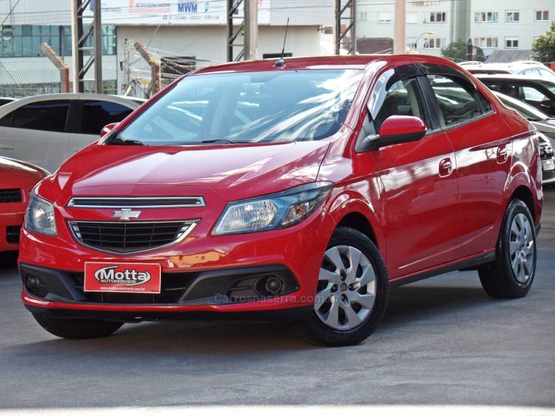 CHEVROLET - PRISMA - 2013/2014 - Vermelha - R$ 46.800,00