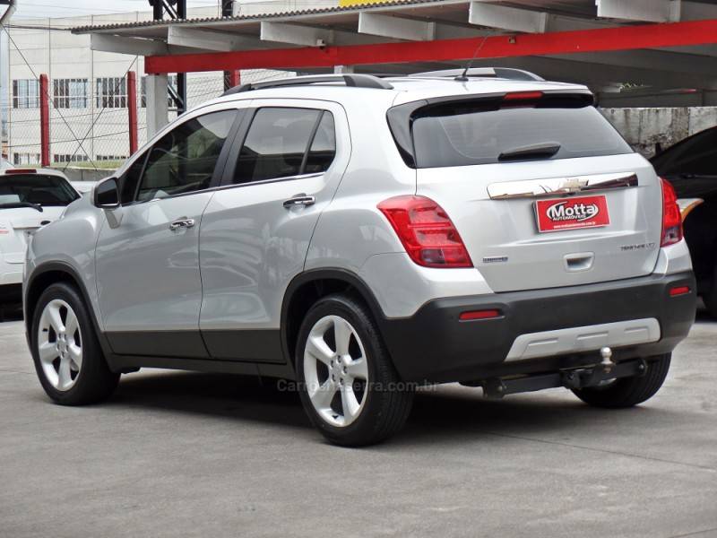 CHEVROLET - TRACKER - 2014/2015 - Prata - R$ 74.800,00