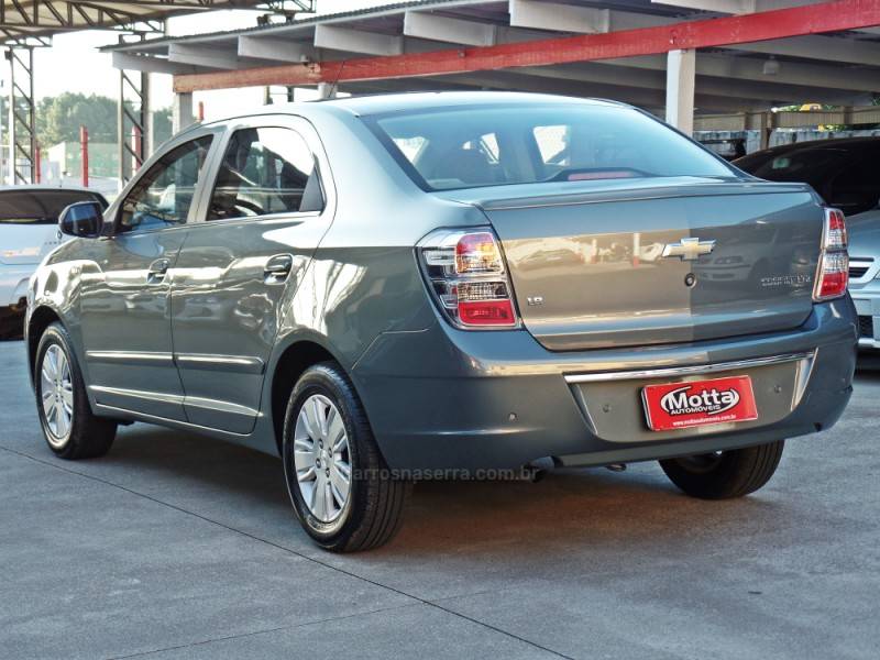 CHEVROLET - COBALT - 2013/2014 - Cinza - R$ 47.800,00