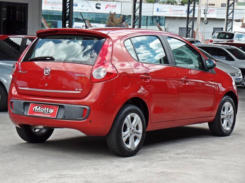 FIAT - PALIO - 2012/2013 - Vermelha - R$ 41.800,00