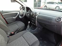 RENAULT - SANDERO - 2013/2014 - Vermelha - R$ 31.800,00