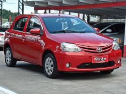 TOYOTA - ETIOS - 2014/2014 - Vermelha - Sob Consulta