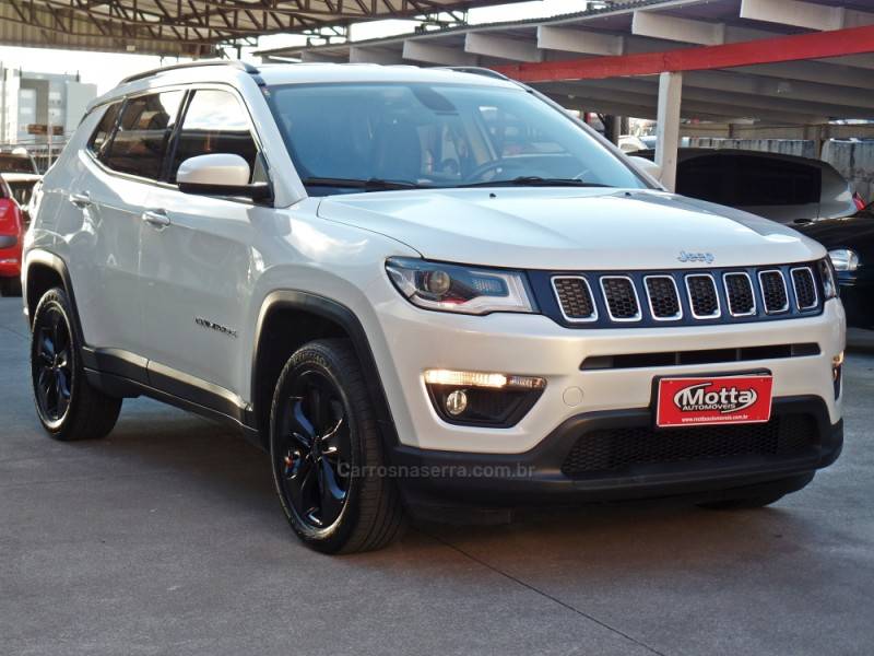 JEEP - COMPASS - 2017/2018 - Branca - R$ 92.900,00