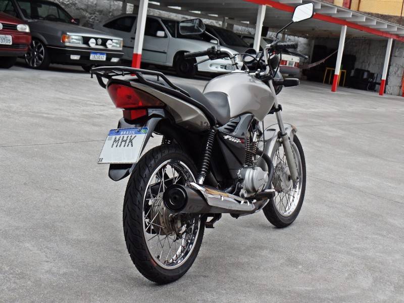 HONDA - CG 150 - 2010/2010 - Cinza - R$ 10.500,00