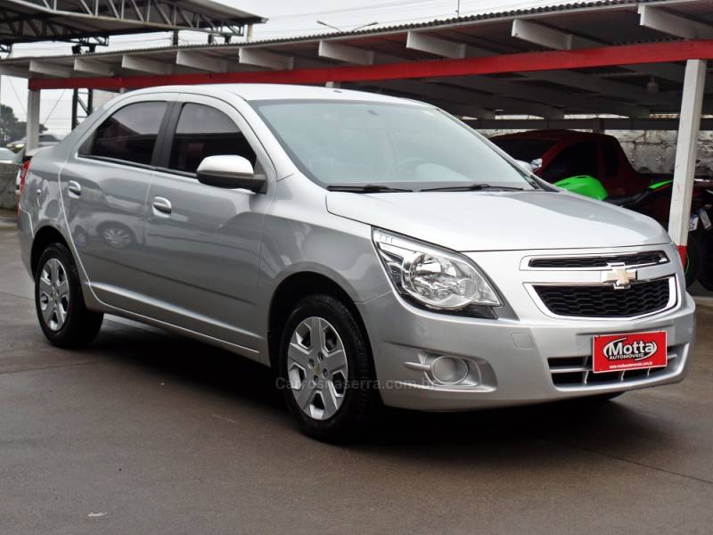 CHEVROLET - COBALT - 2015/2015 - Prata - R$ 46.800,00