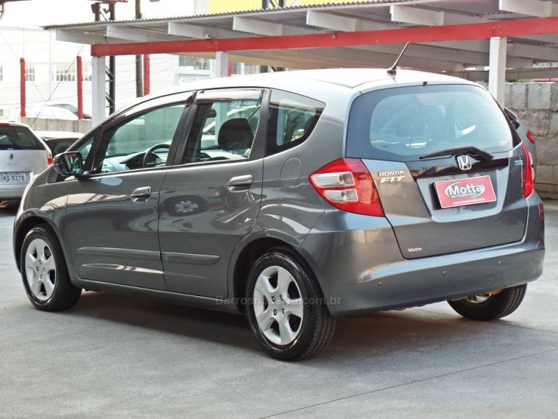 HONDA - FIT - 2012/2012 - Cinza - R$ 48.800,00