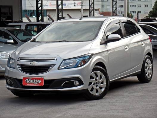 CHEVROLET - ONIX - 2013/2013 - Prata - R$ 45.800,00
