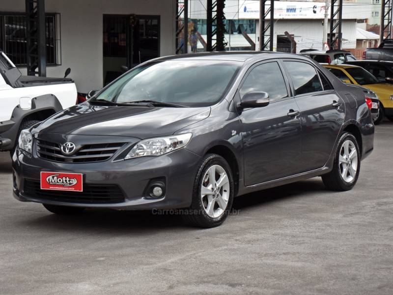 TOYOTA - COROLLA - 2012/2013 - Cinza - R$ 68.800,00