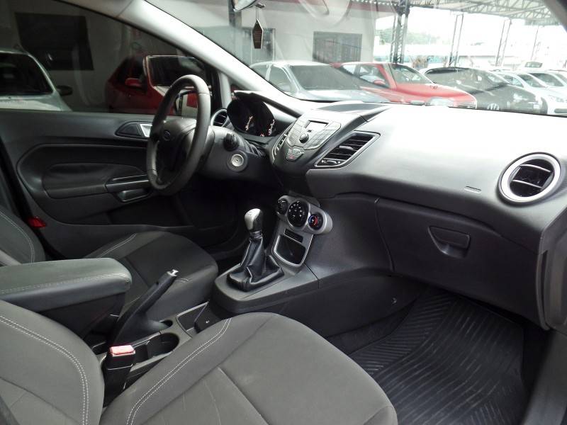 FORD - FIESTA - 2017/2017 - Preta - R$ 54.800,00