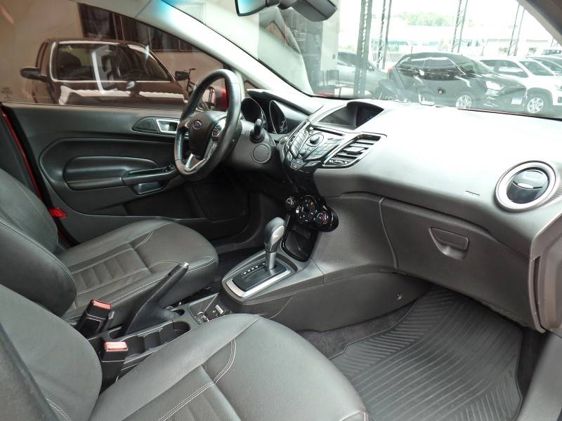 FORD - FIESTA - 2017/2017 - Vermelha - R$ 61.800,00