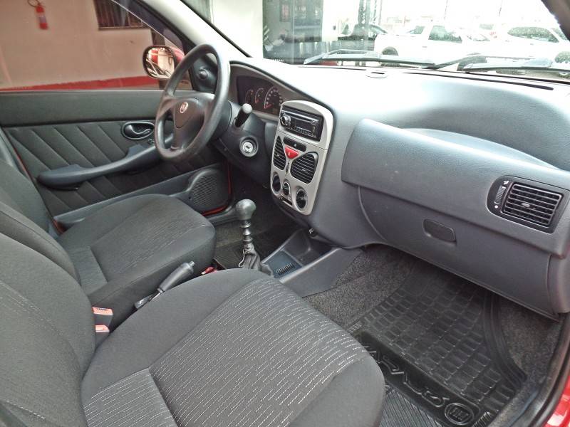 FIAT - SIENA - 2012/2012 - Vermelha - R$ 29.800,00