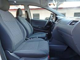 VOLKSWAGEN - SPACEFOX - 2012/2013 - Branca - R$ 44.800,00